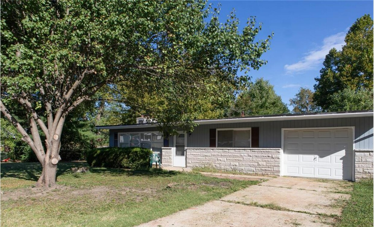 1251 Cove Ln, Saint Louis, MO 63138 House Rental in Saint Louis, MO