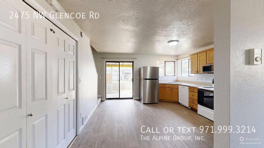 Foto principal - 2475 NW Glencoe Rd