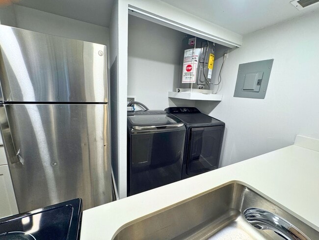 Foto del edificio - 4501 Treehouse Ln