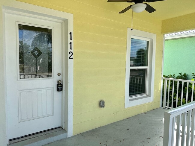 Building Photo - 621 E Virginia Ave