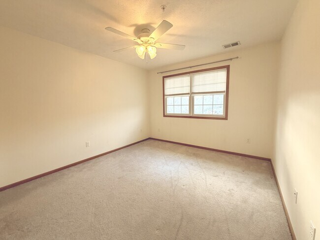 Foto del edificio - 513 Leah Dr