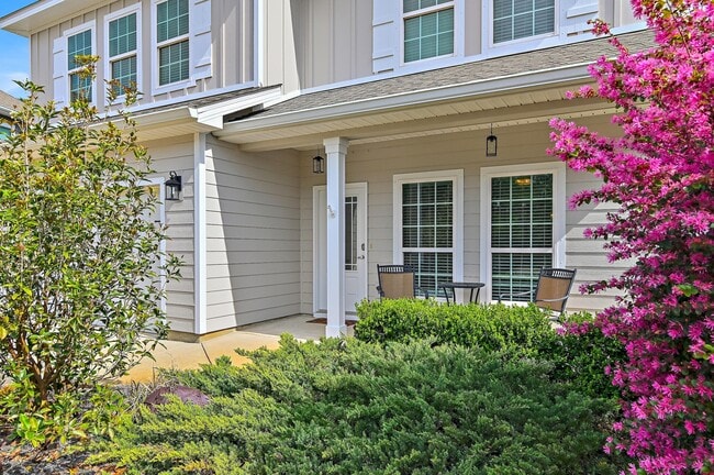 Building Photo - 244 Eagle Bay Ln