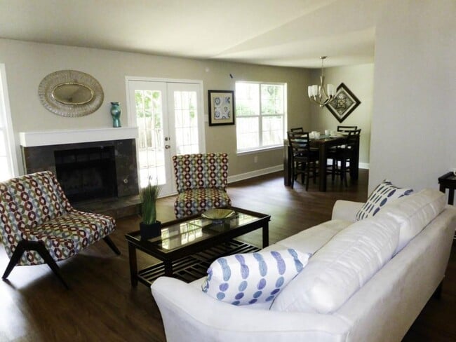 Foto del edificio - 13169 Mill Stone Dr