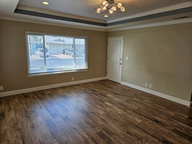Building Photo - Beautiful 3 bedroom, 2 bath home For Rent ...