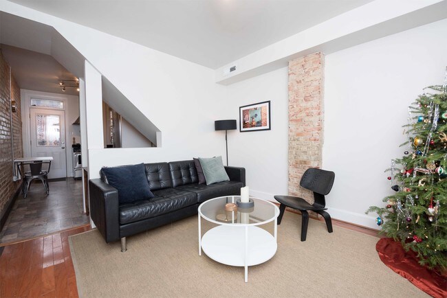 Foto del edificio - 2223 10th St NW