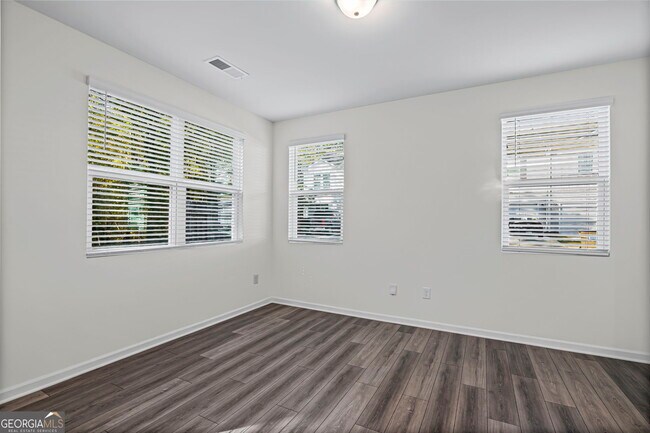 Foto del edificio - 405 Kings Cross Wy