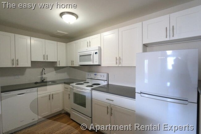 Photo - 134 Summer St Apartment