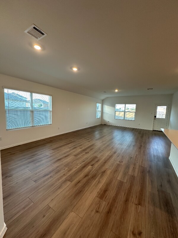 Foto del edificio - 614 Waterway Ave