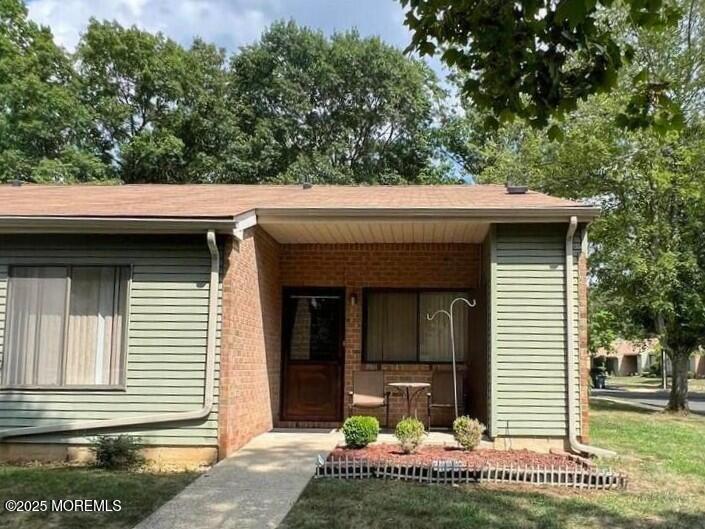 Foto principal - 222 Medford Ct