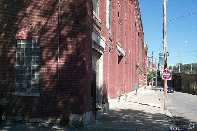 Vista alternativa del edificio 5 - Columbia Burlap Lofts