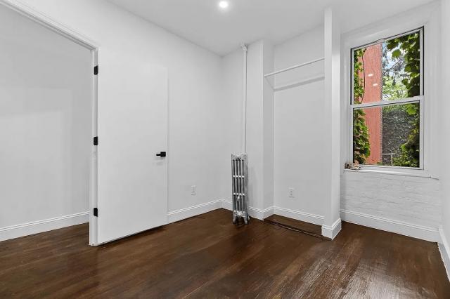 Building Photo - 2 bedroom in Brooklyn NY 11222
