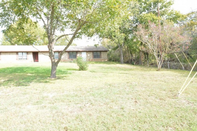 Building Photo - 3410 Auction Barn Rd Unit A Belton