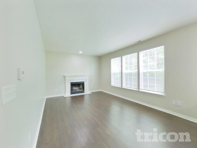 Foto del edificio - 1032 Central Park Blvd S