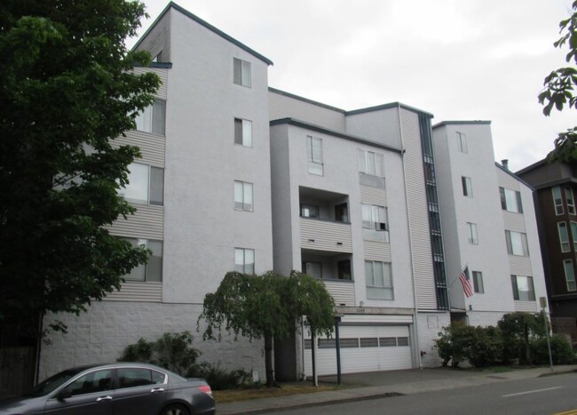Building Photo - 5240 15th Ave NE