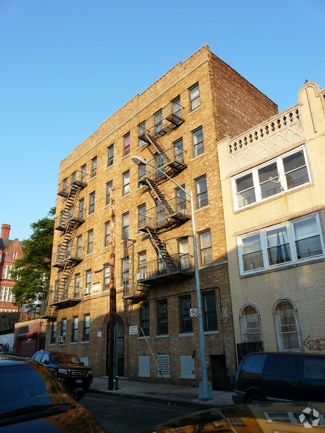 2307 Beaumont Ave, Bronx, NY 10458 - Apartments in Bronx, NY ...