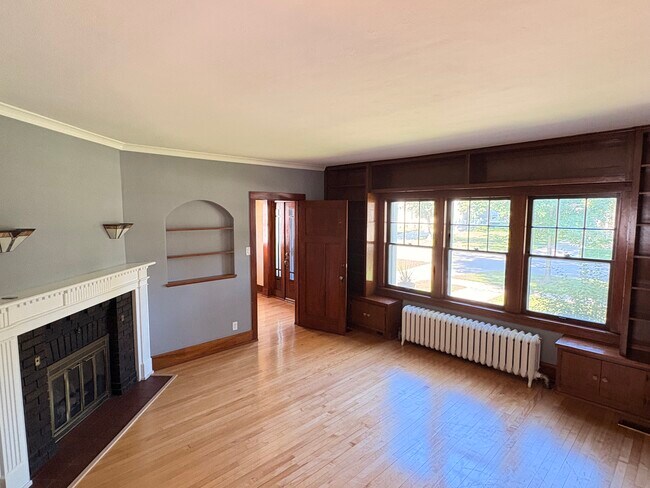 Foto del edificio - 738 S Jackson St
