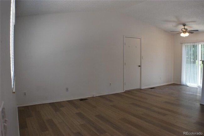 Building Photo - 4585 Gatewood Dr