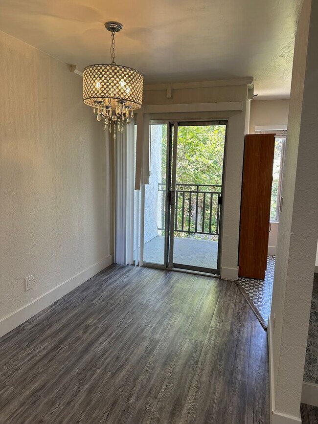 Foto del edificio - 1 Bedroom Condo - La Mesa
