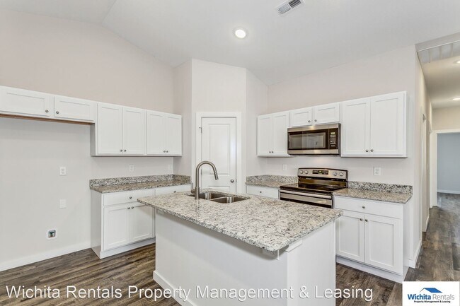 Building Photo - 3 br, 2 bath House - 536 Martens Ct.