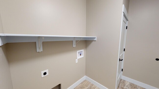 Foto del edificio - 2110 Normal St