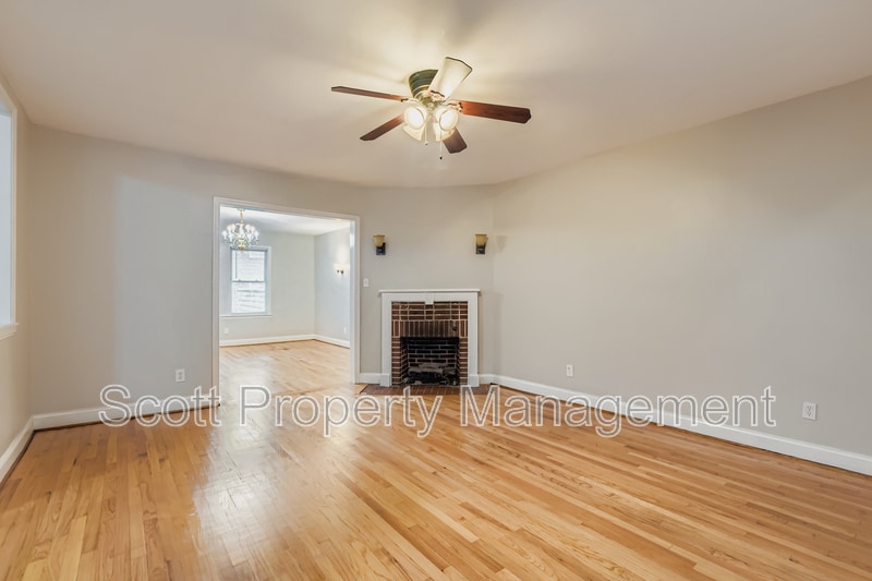 Photo - 824 E. 33rd Street