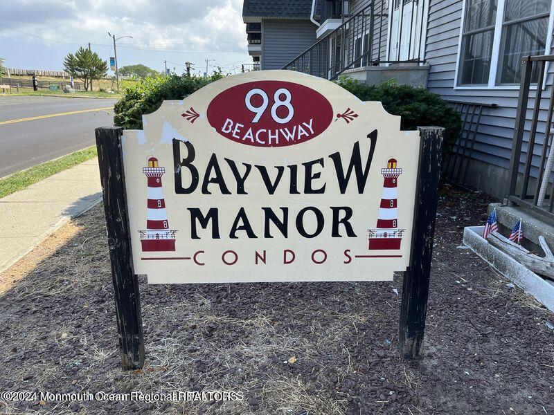Primary Photo - 98 Beachway Ave