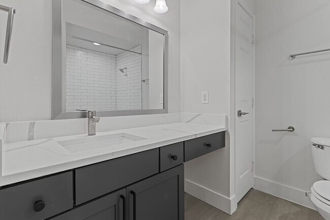 Foto del edificio - 2601 Scofield Ridge Pkwy