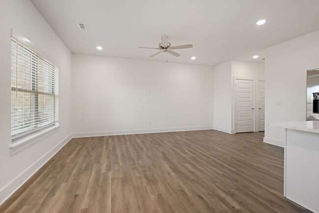 Photo - The Aspen at Been Road Villas 3 Bed, 2 Bath Townhome