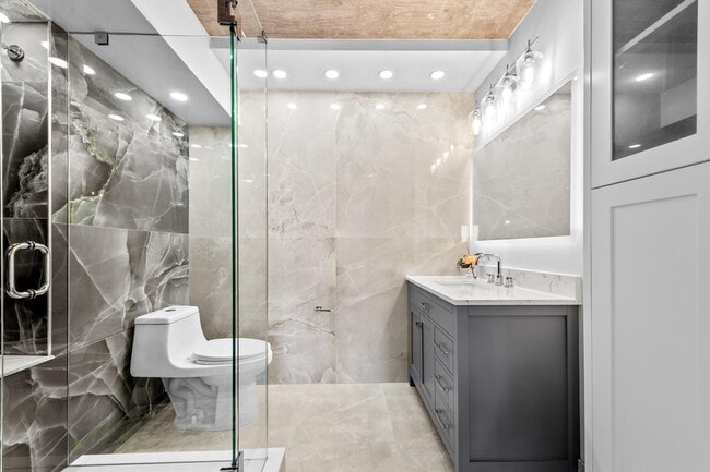 Foto del edificio - 1200 Hibiscus Ave