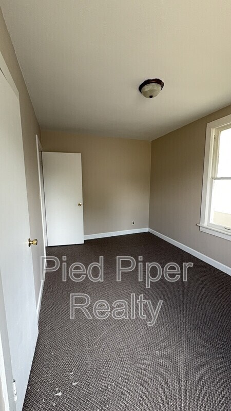 Building Photo - 1265 S Galena Ave