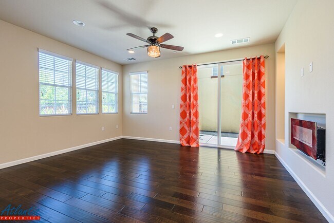 Foto del edificio - Beautiful Home | Central A/C | E.V. Charger