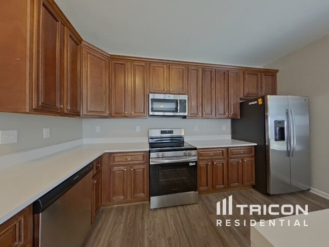 Foto del edificio - 15619 Lakepoint Forest Dr