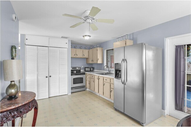 Foto del edificio - 9412 Bellewood St