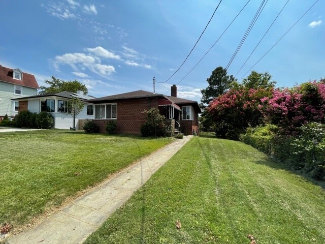 Foto del edificio - 716 HIGHLAND AVE NW