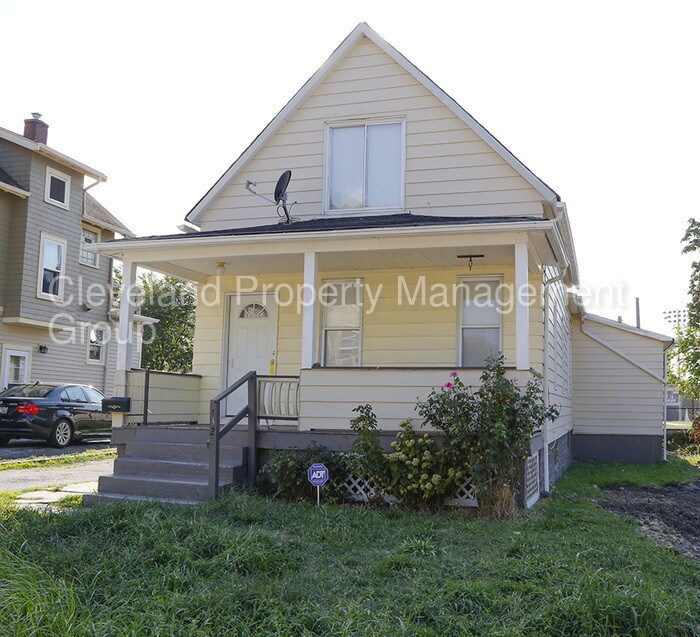 Primary Photo - 1322 Thoreau Rd