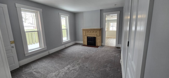 Building Photo - 309 Buckeye St