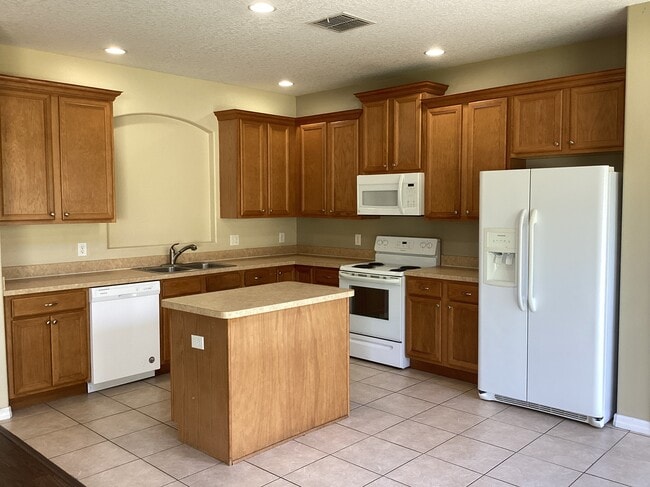 Foto del edificio - 1419 Hunterman Ln