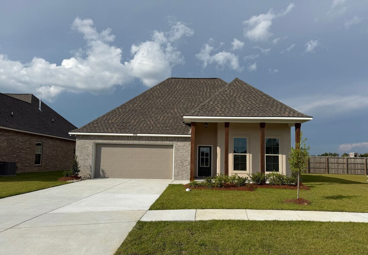Foto principal - Home For Lease