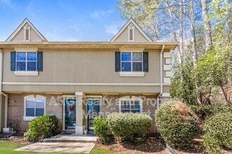 Building Photo - 6900 Roswell Rd