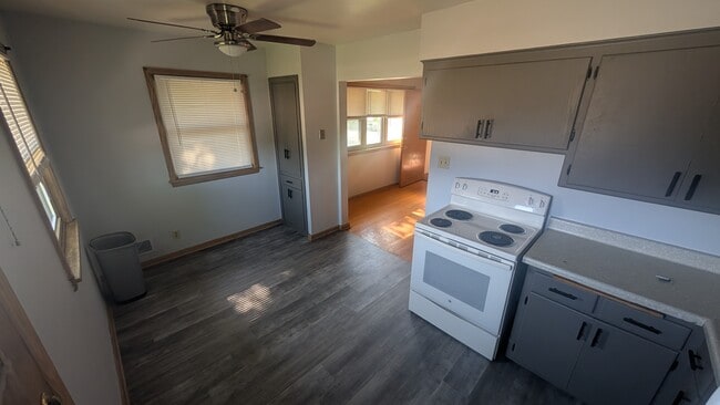 Building Photo - 7259 W Lakefield Dr