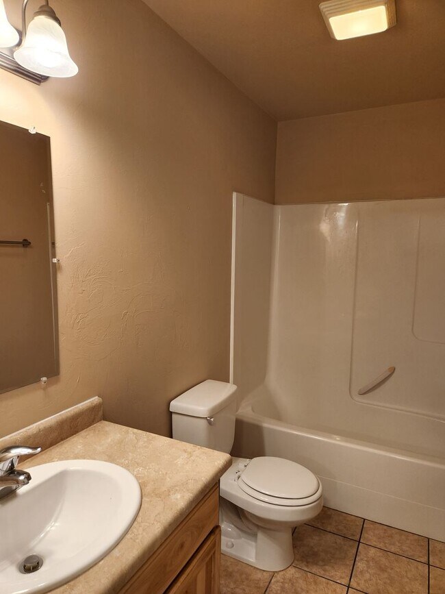 Foto del edificio - 3 Bedroom Condo in Belgrade