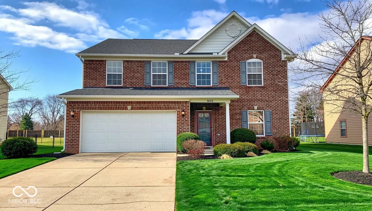 Primary Photo - 645 Fireside Dr