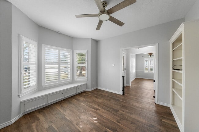 Building Photo - 1116 River Ct