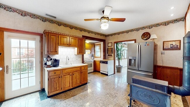 Foto del edificio - 654 Main St