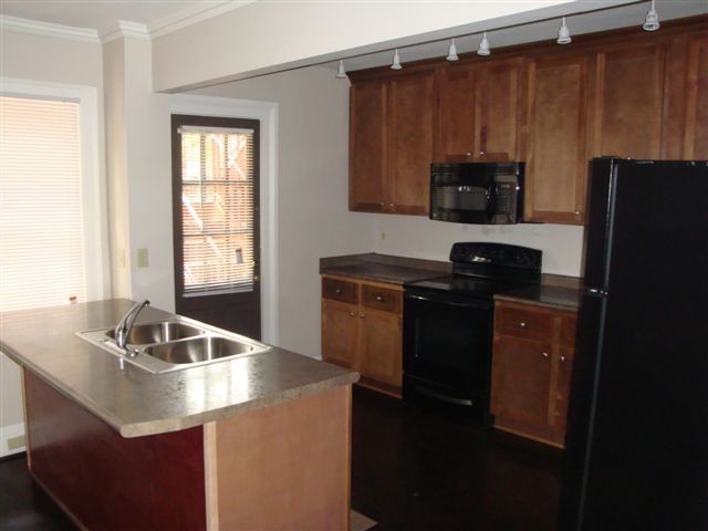Building Photo - 87 Sheridan Dr NE
