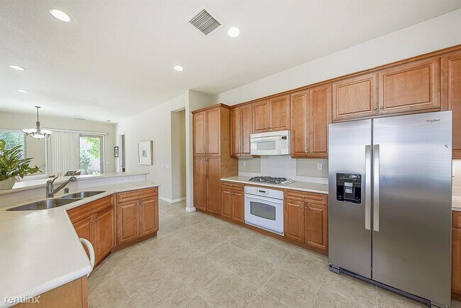 Foto del edificio - 2 br, 2 bath House - 81605 Avenida de Baile