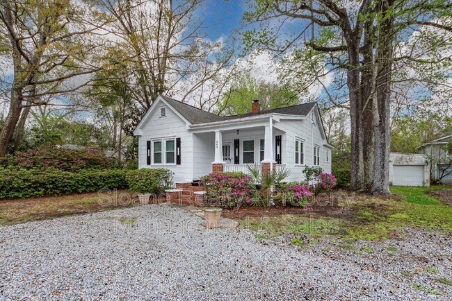 Foto del edificio - 249 Woodland Shores Rd