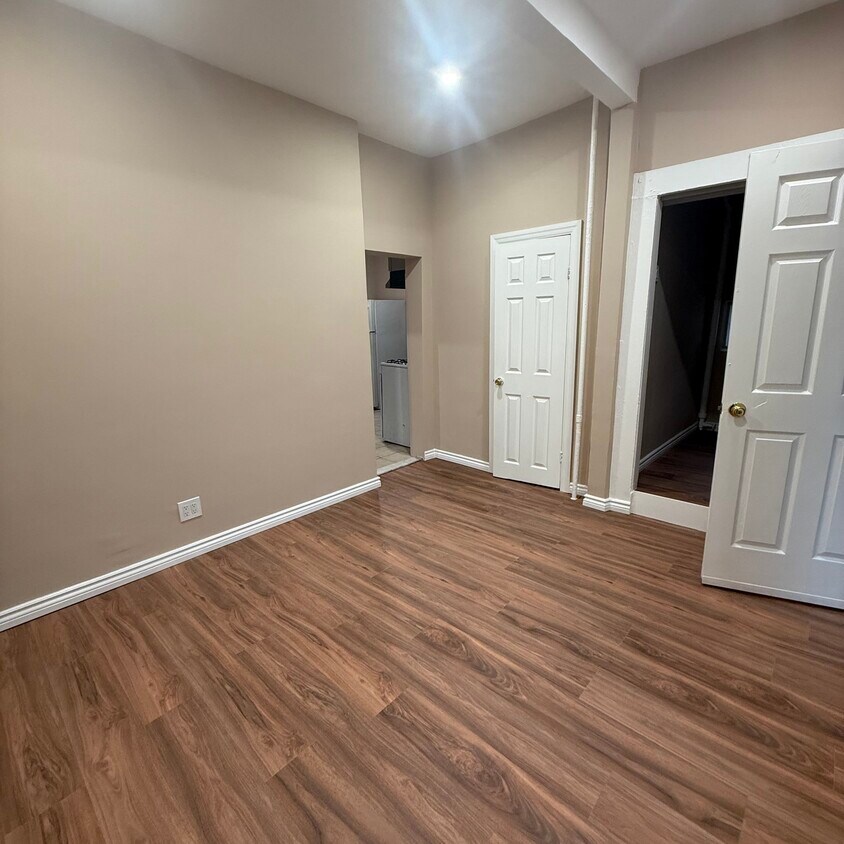 Foto principal - 8440 129th St