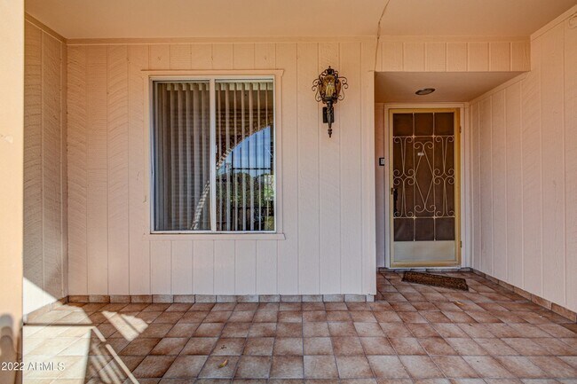 Foto del edificio - 15822 N Nicklaus Ln