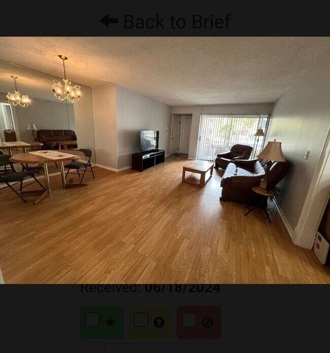 Foto del edificio - 6550 W Belmont Ave